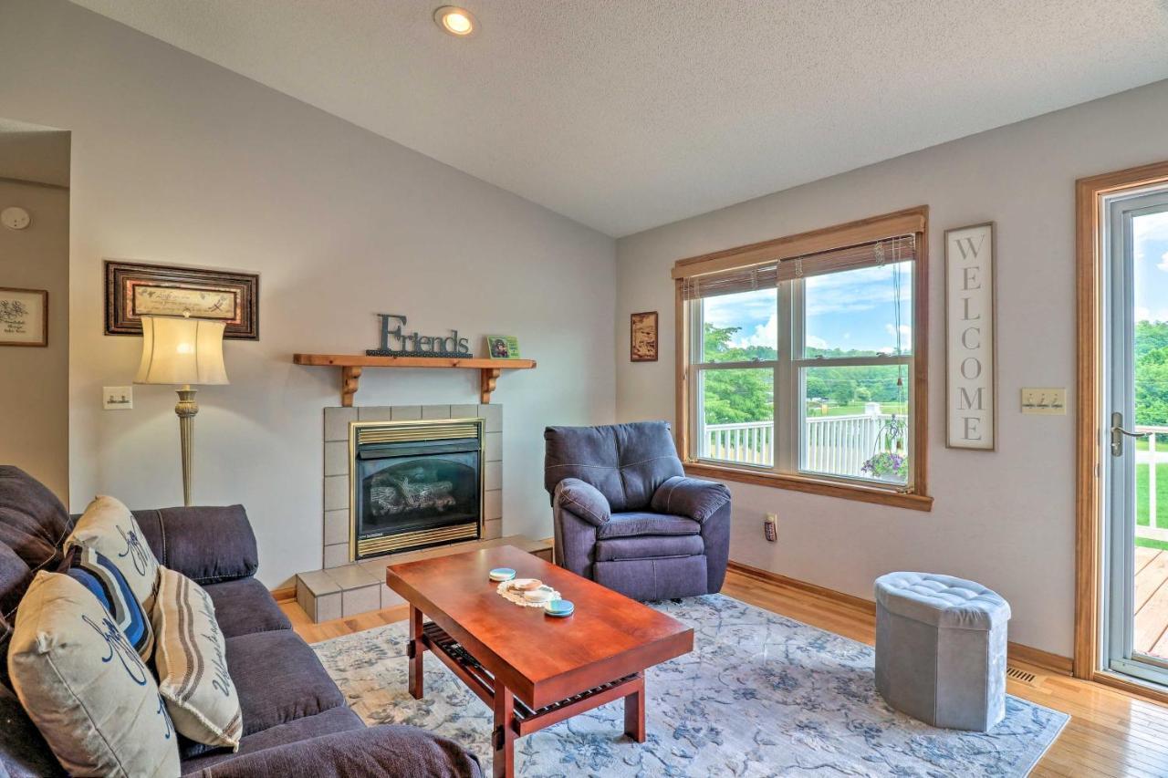 Charming Mills River Home With Porch And Yard! Zewnętrze zdjęcie